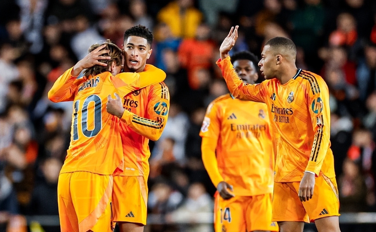  尊严只在剑锋之上原文 